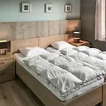 Pet Friendly In With Wi-fi